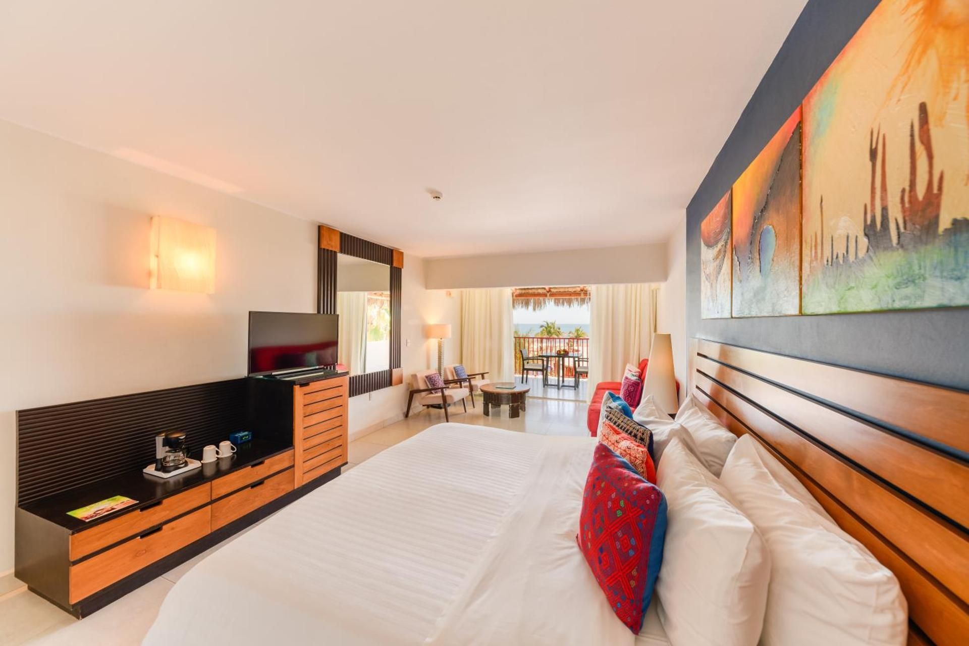 Standard 1 King Bed