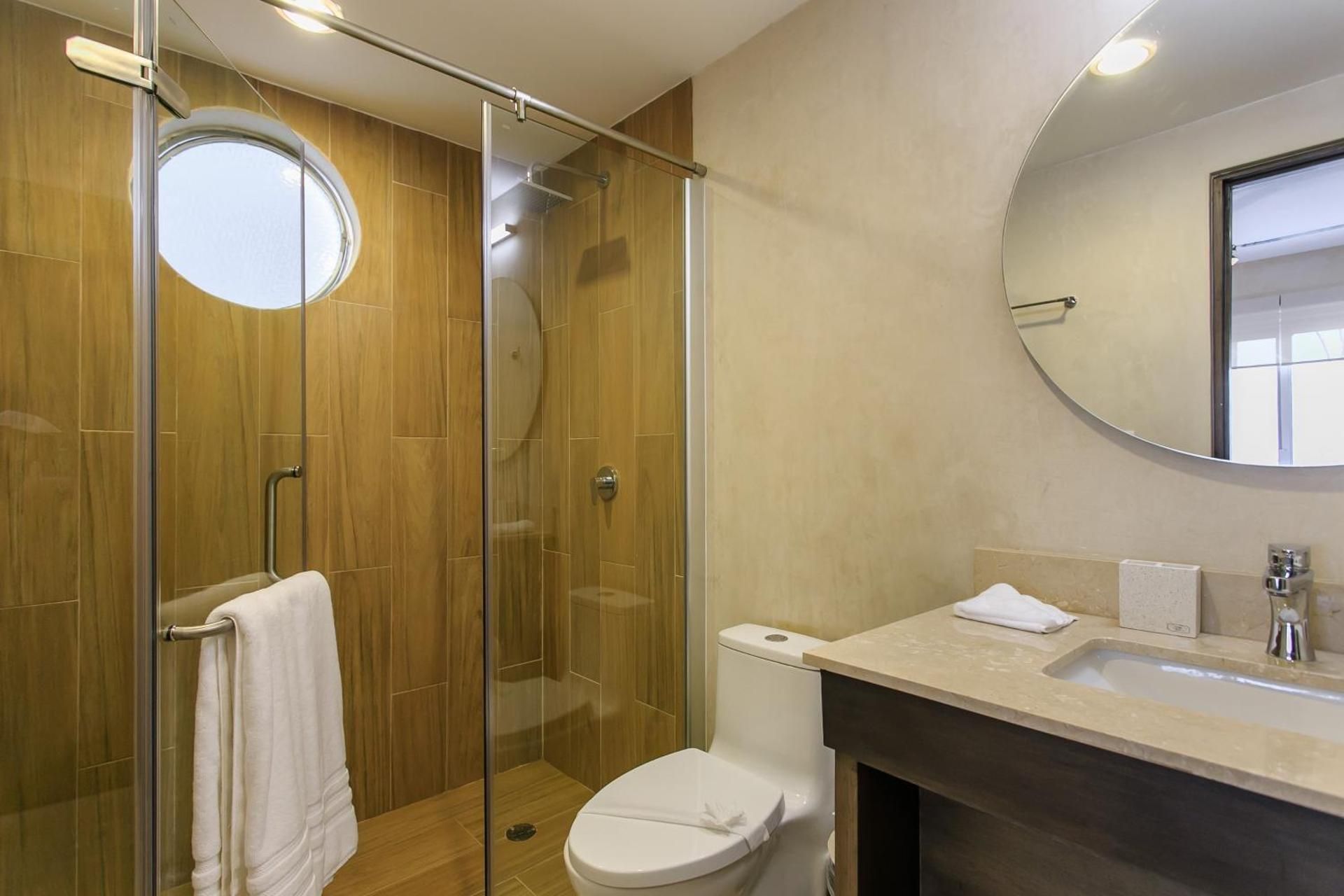 2BR Terrace & Pool