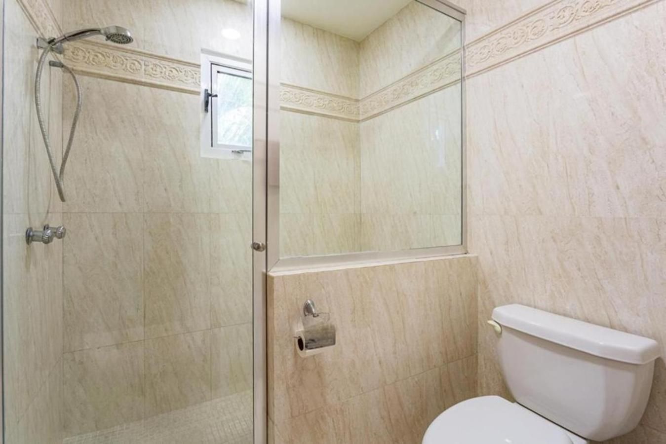 Three-Bedroom Apartment with Lake View