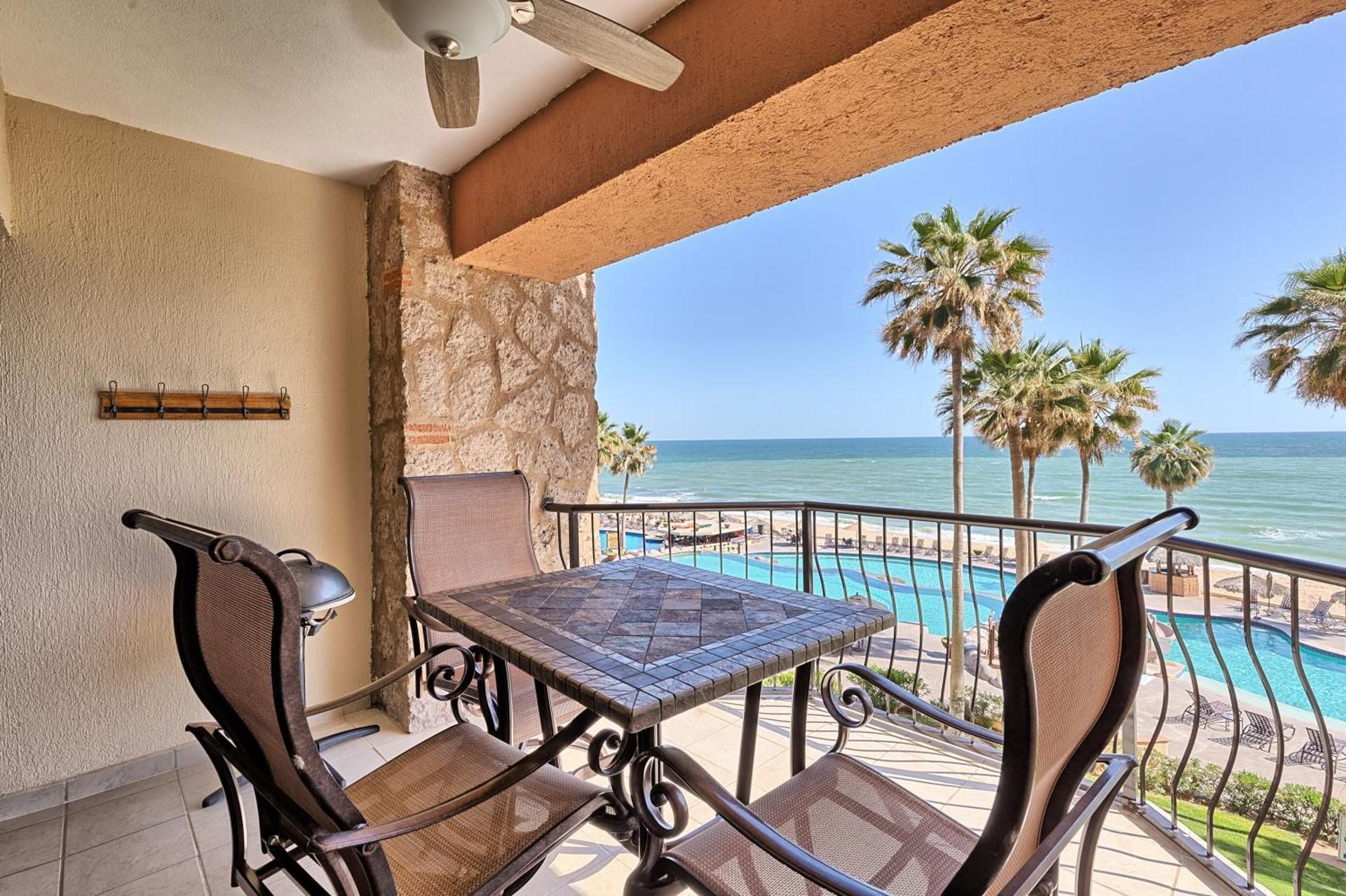 Apartment with Sea View