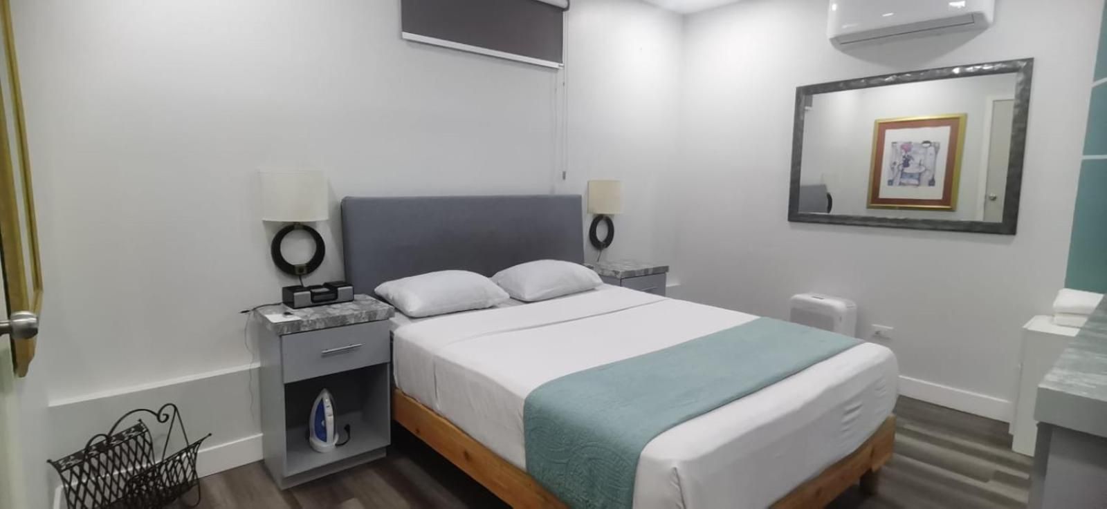 Deluxe Studio
