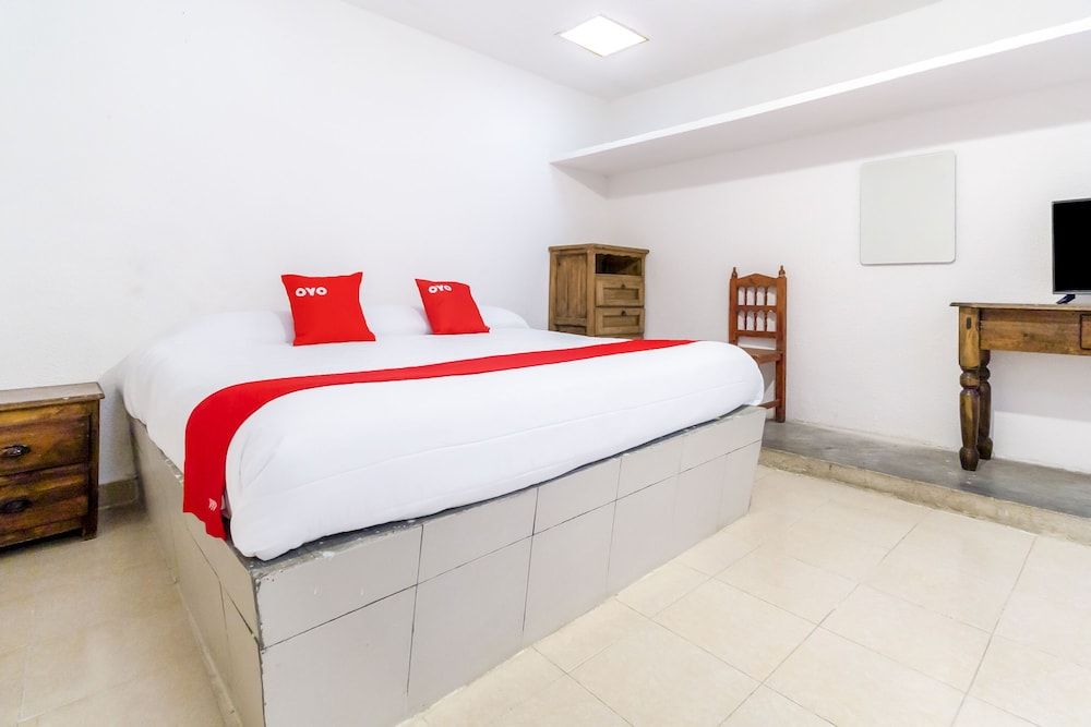 Capital O OYO Hotel Las Nubes Mercado de Dulces y Artesanías Ámbar, San Cristobal De Las Casas Superior Room (Two beds) 3