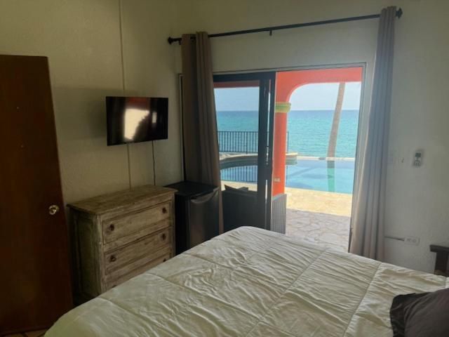 Queen Room with Sea View