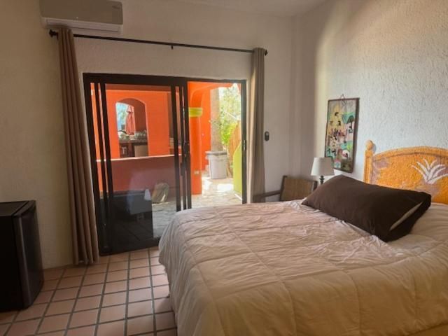 Queen Room with Pool View