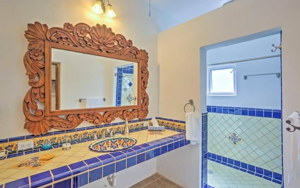 Two-Bedroom Deluxe Apartment with Balcony