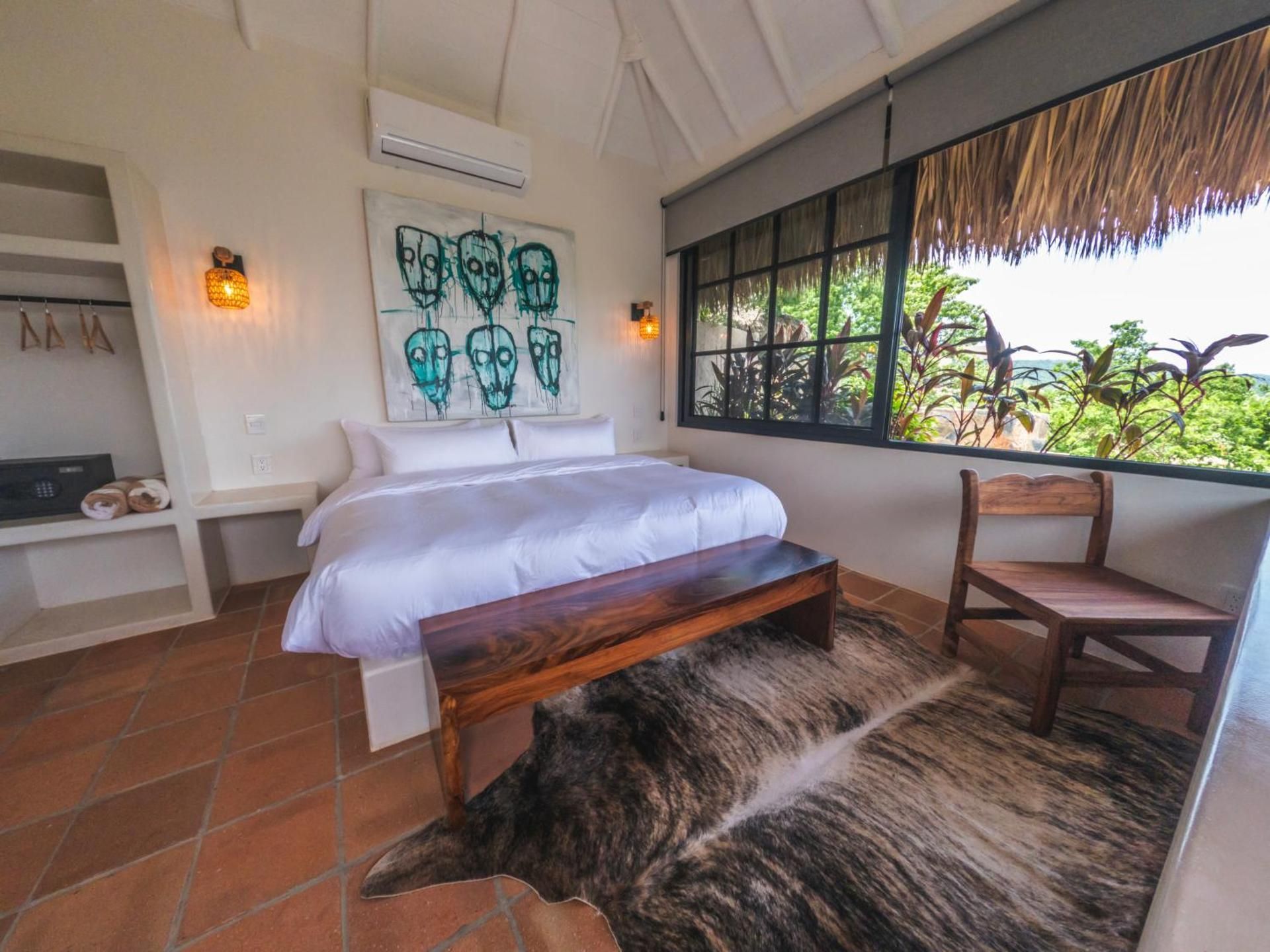 Deluxe Double Room with Side Sea View