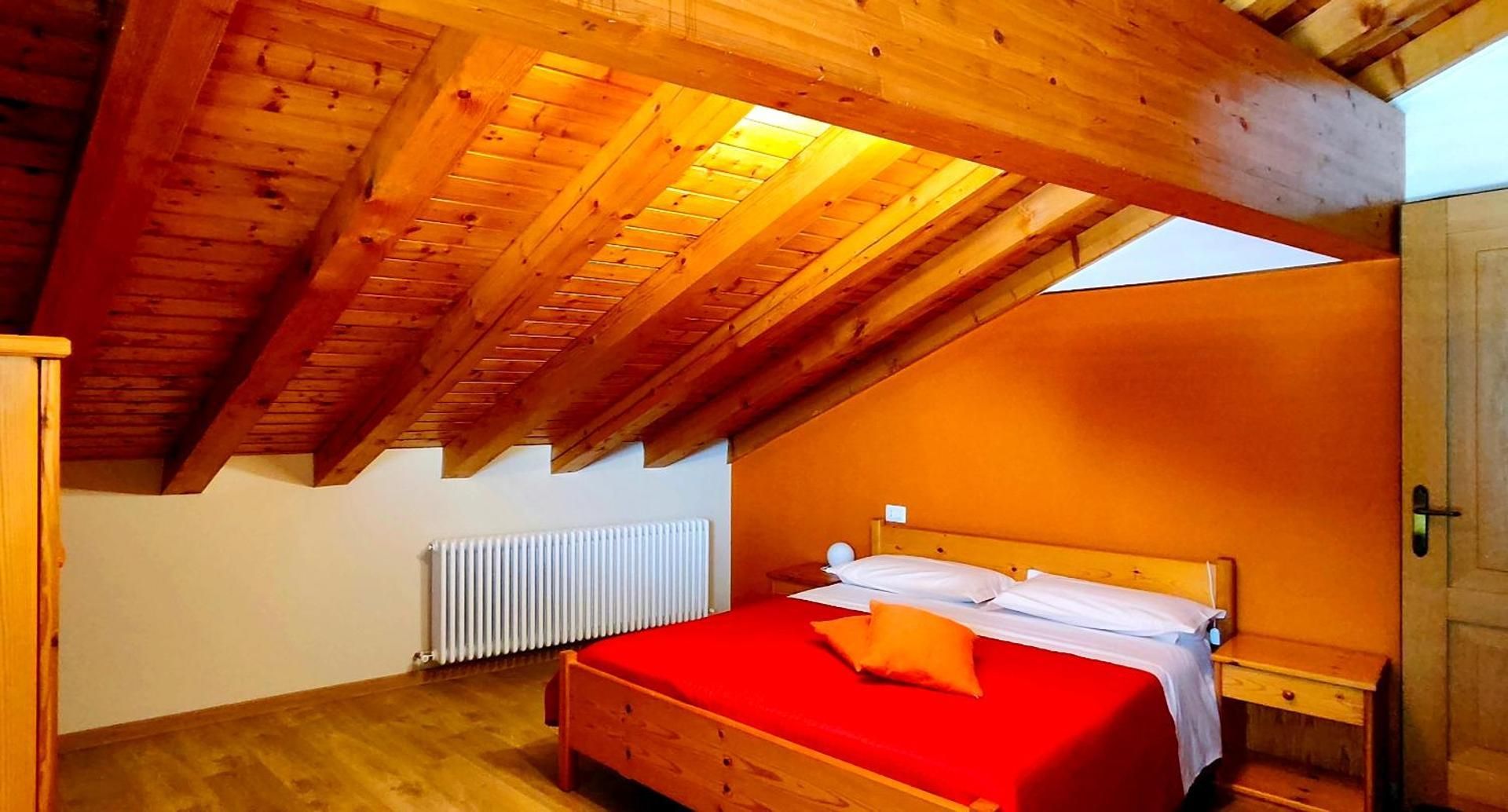 Double Room with Balcony and Lake View