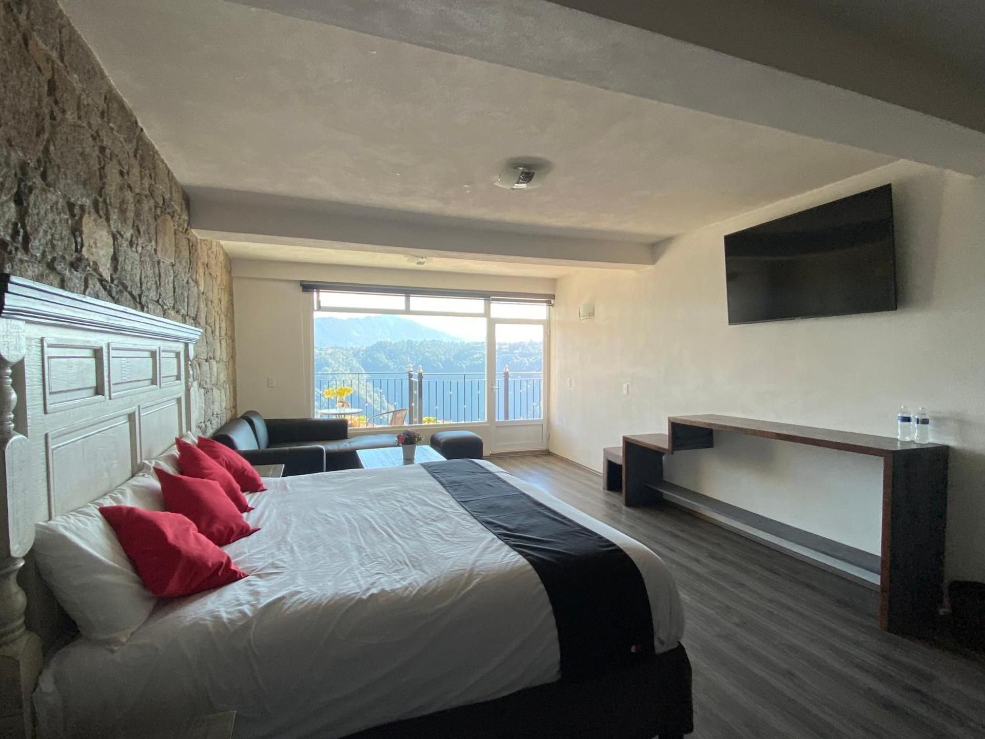 Double Room with Mountain View