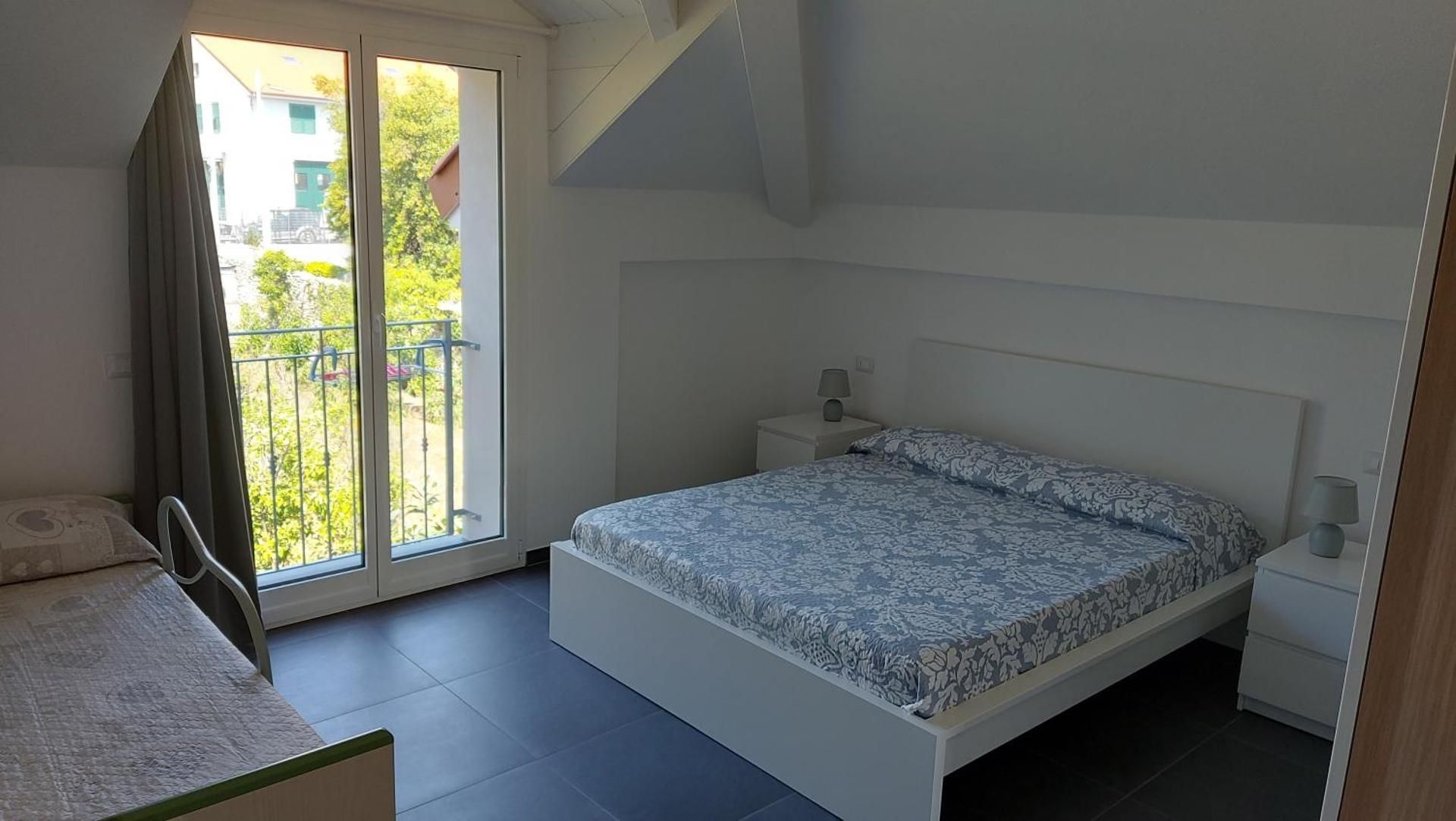 Double Room with Private External Bathroom