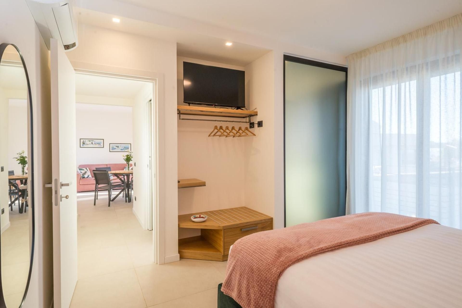 Superior Apartment