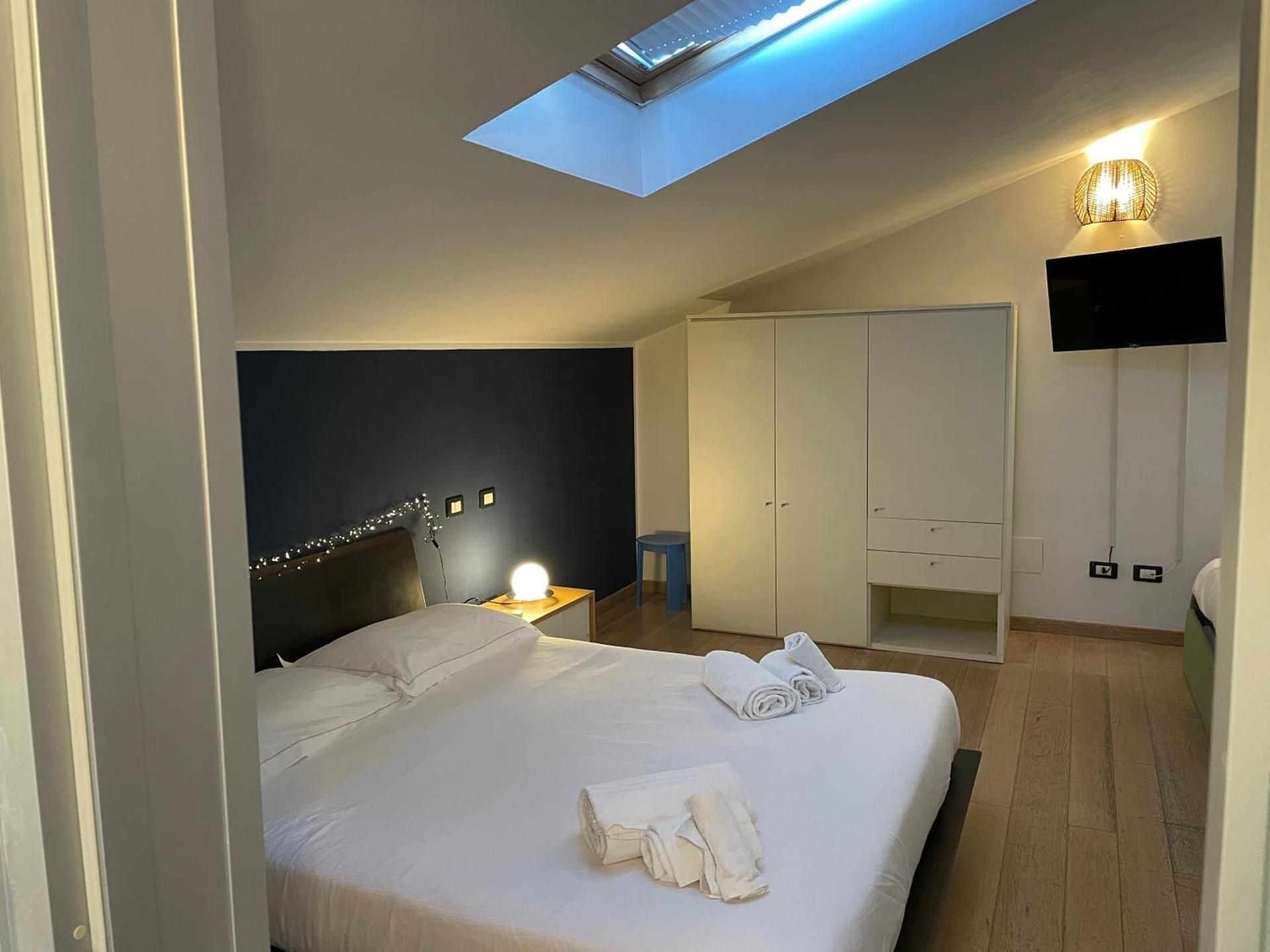 Quadruple Room with Private Bathroom
