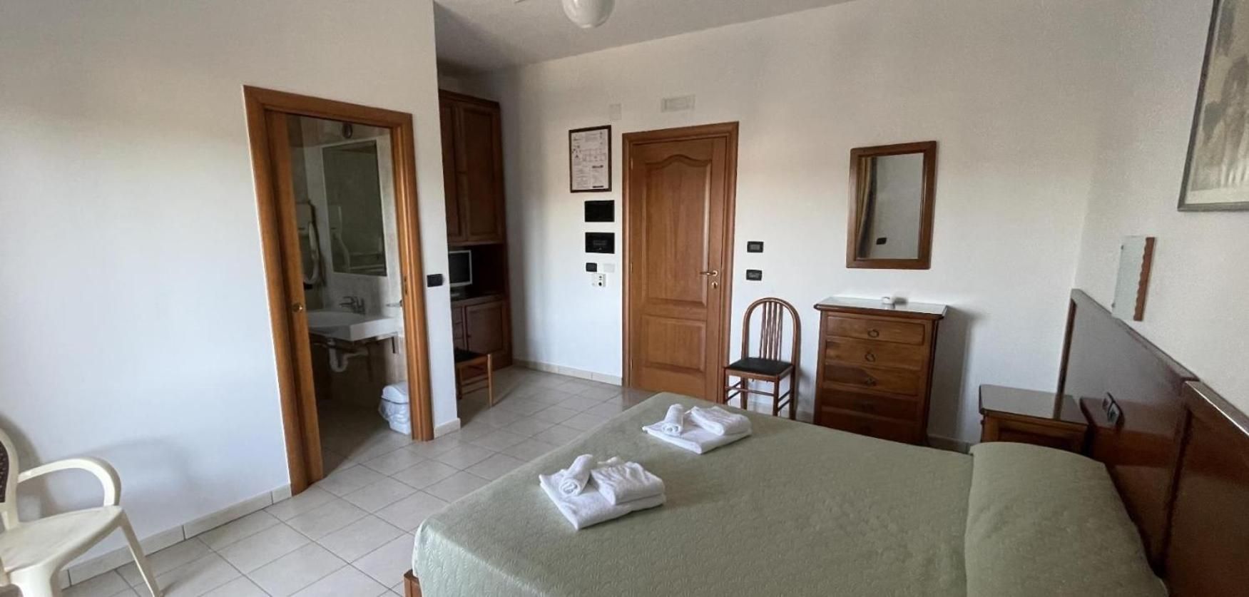 Double or Twin Room with Garden View