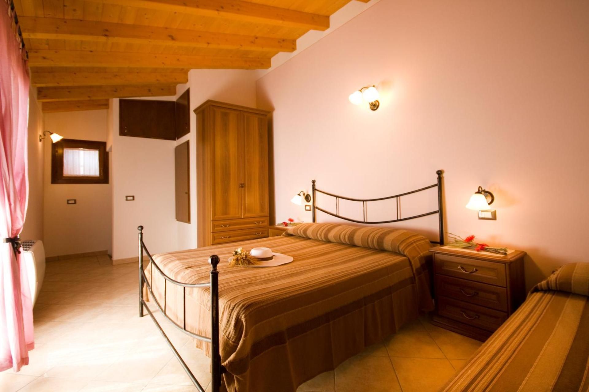 One-Bedroom Apartment (4 Adults) - Split Level