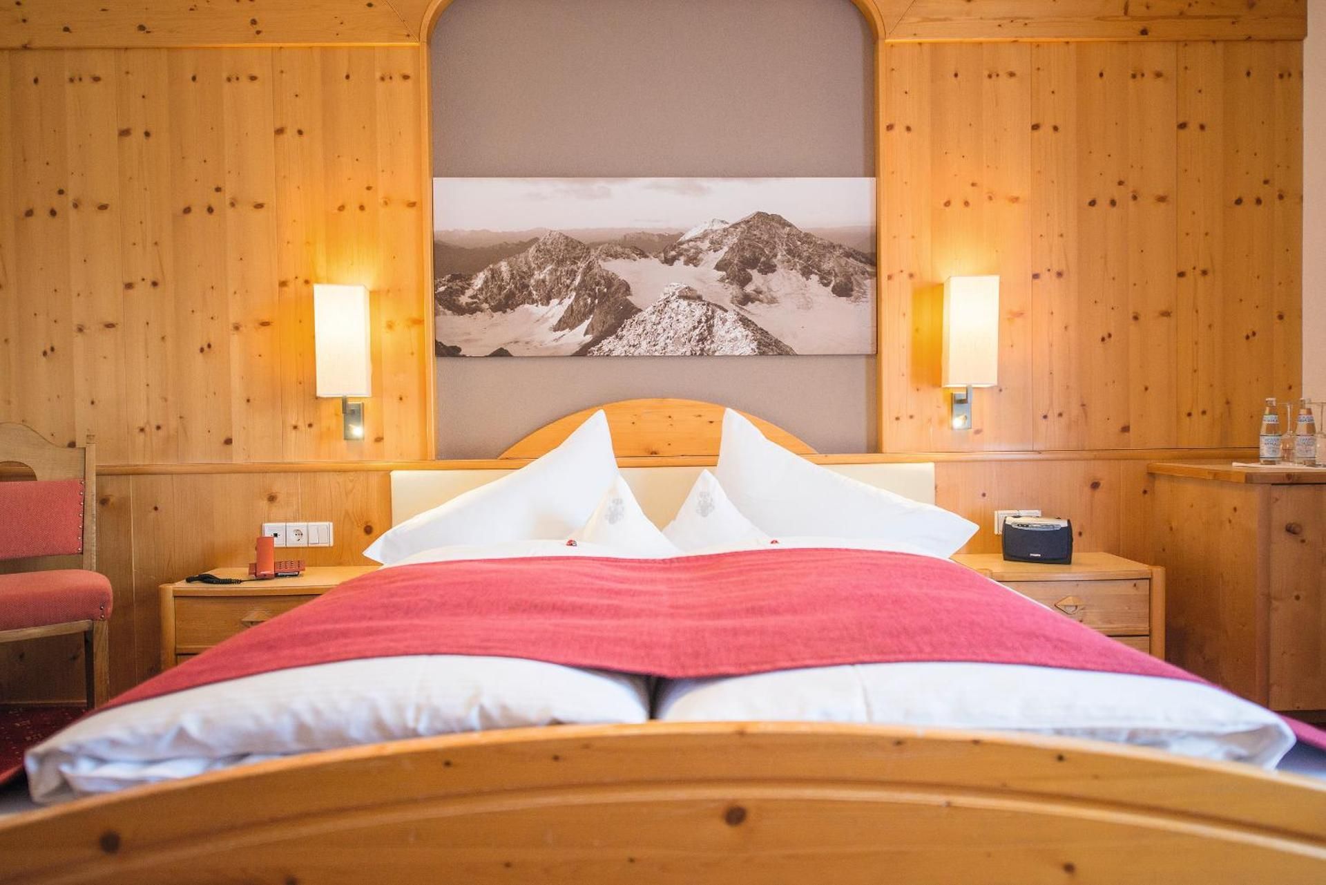 Hotel Plunhof Double Room with Mountain View 3