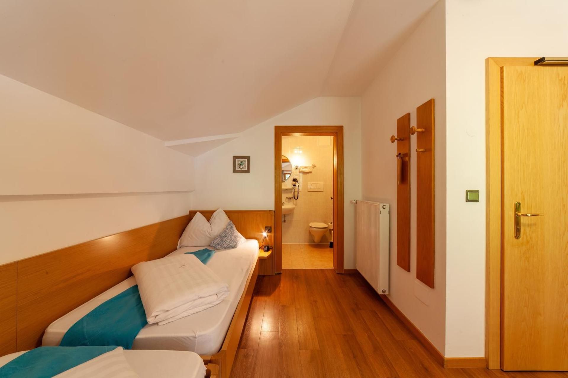 Twin Room with Balcony
