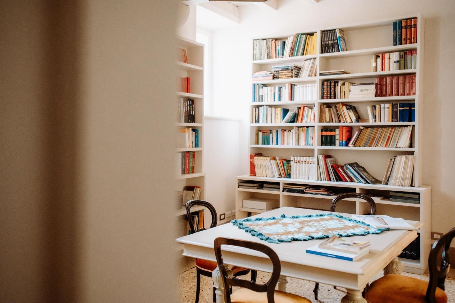 shared lounge/tv area