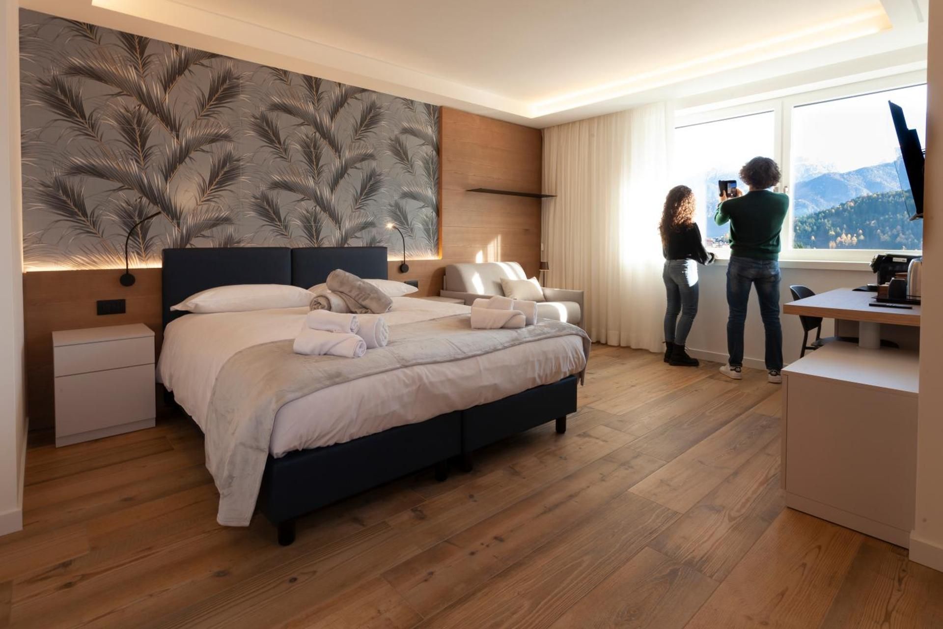 Standard Double Room with Chromotherapy