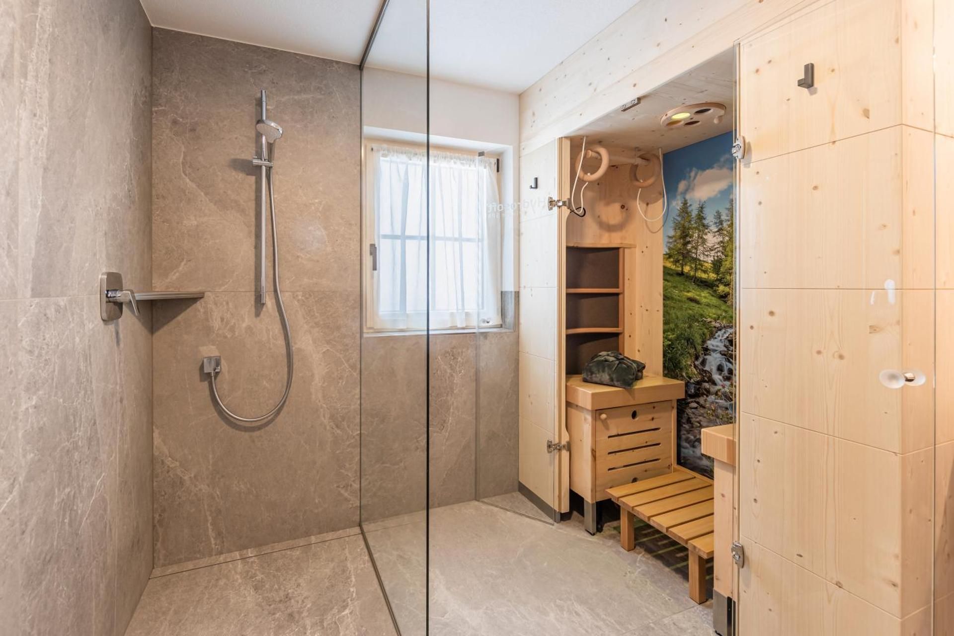 Superior One-Bedroom Apartment with Balcony