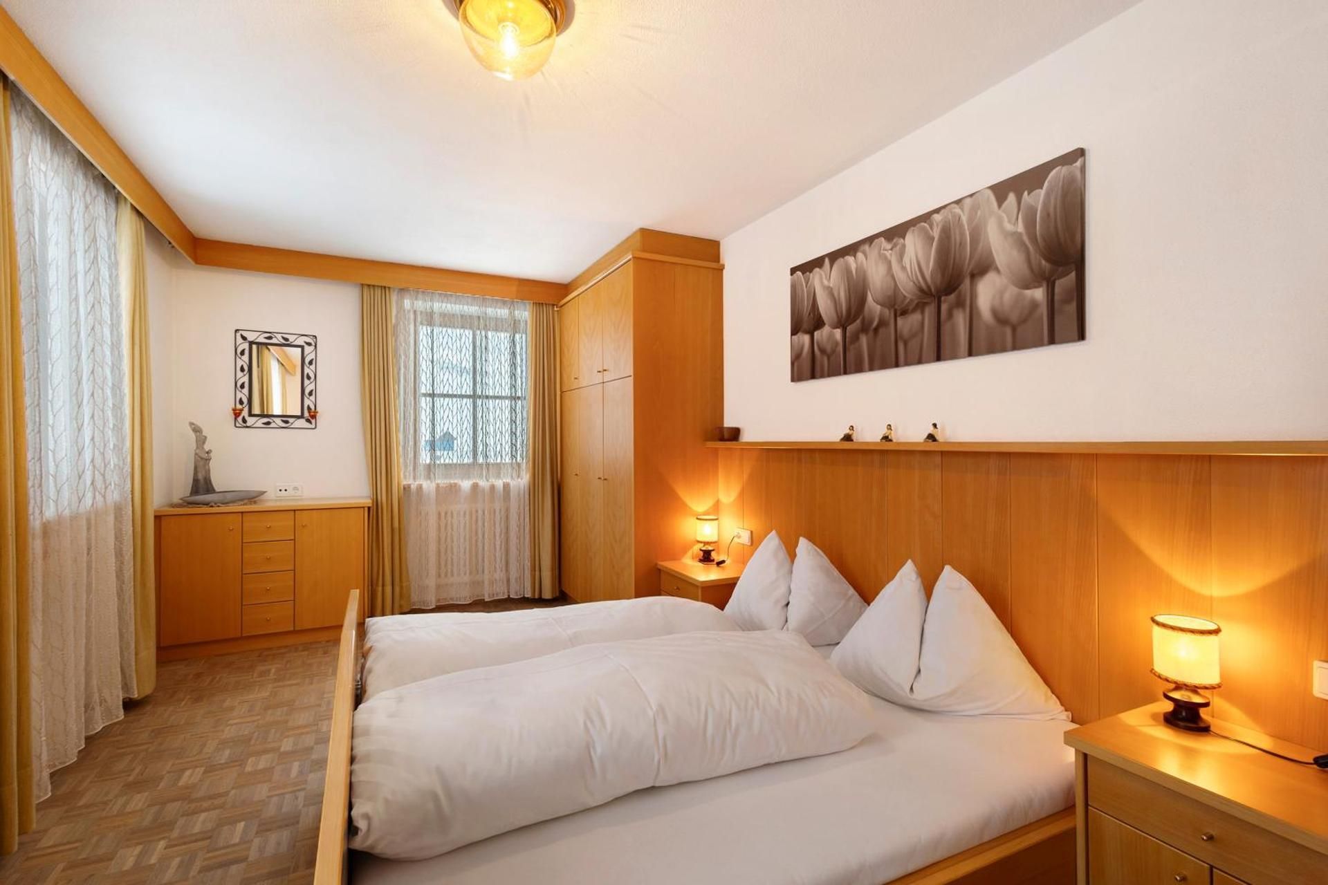 Superior One-Bedroom Apartment