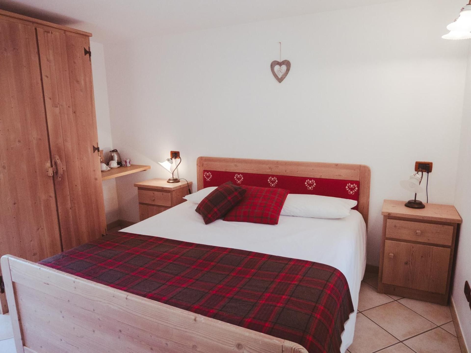 Double Room (1 - 2 Adults)