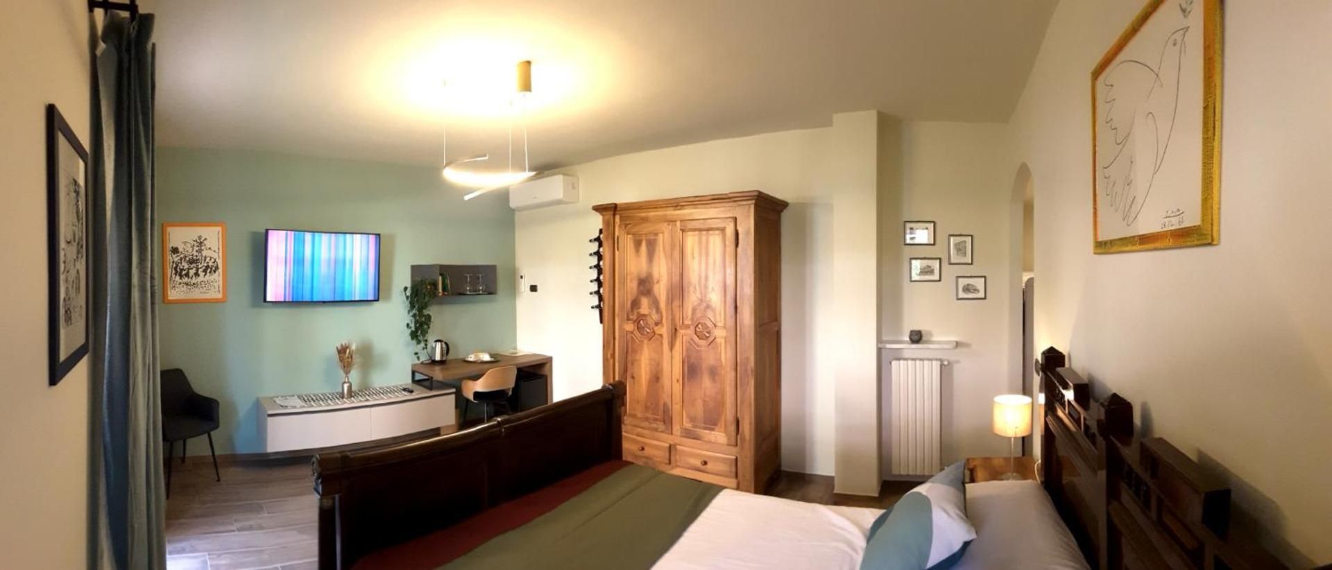 Double Room with Private Bathroom