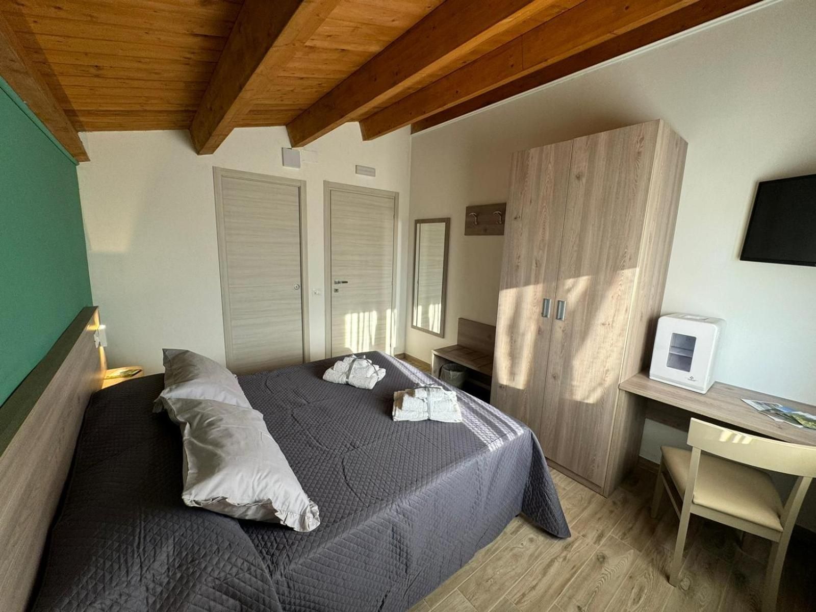 Double or Twin Room with Private Bathroom