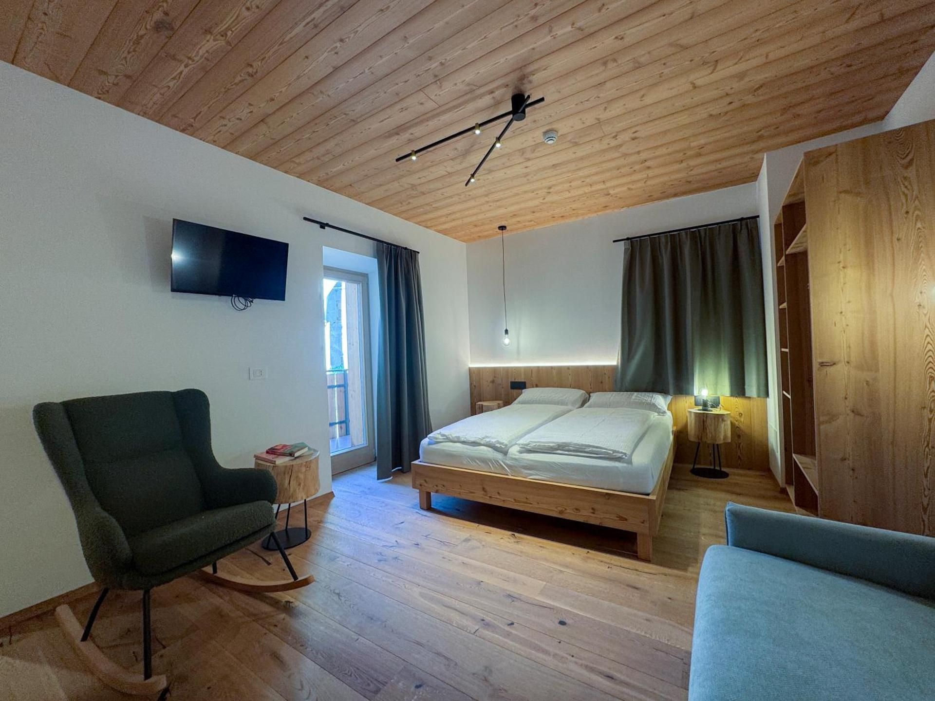 Large Double Room