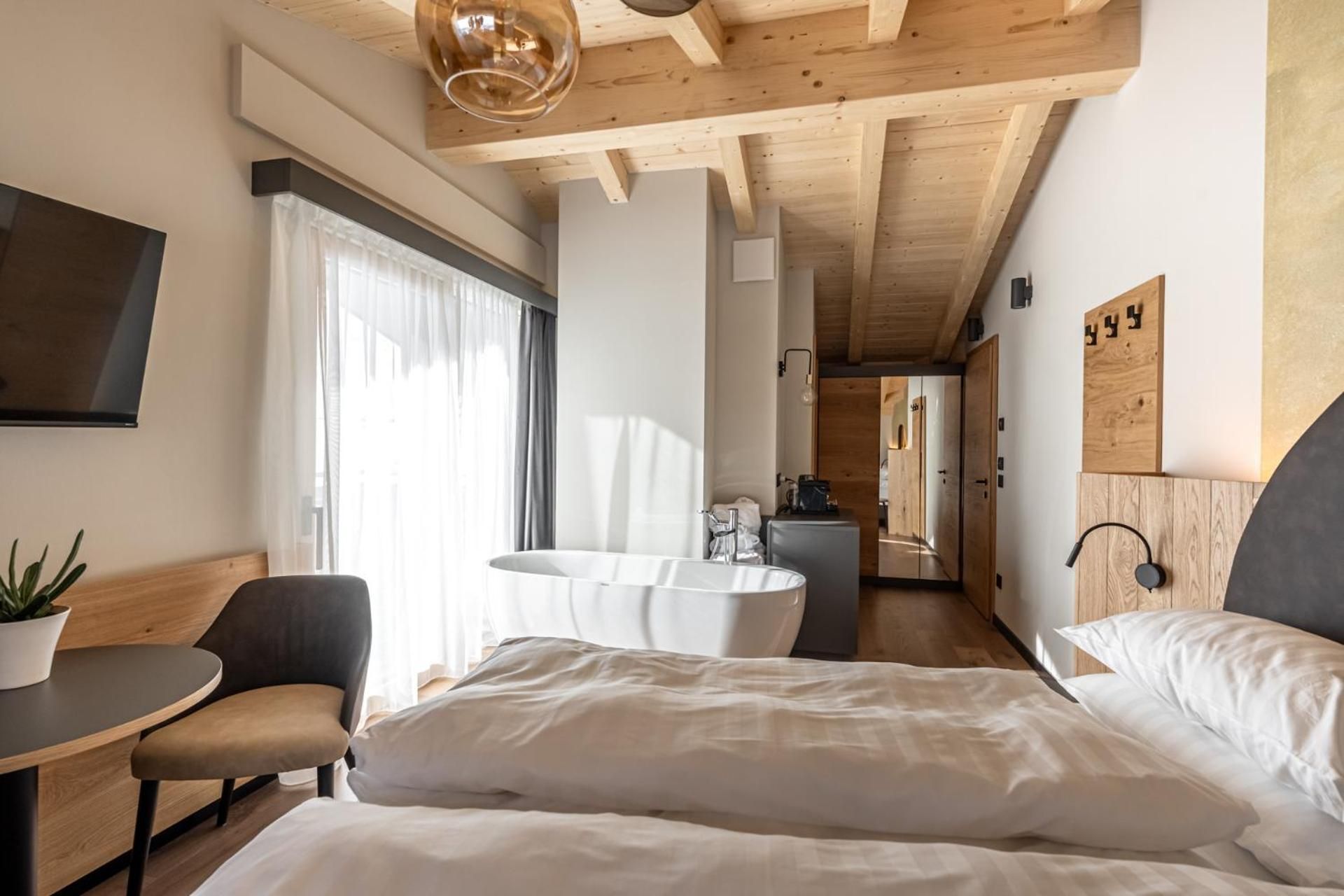 Junior Suite with Balcony