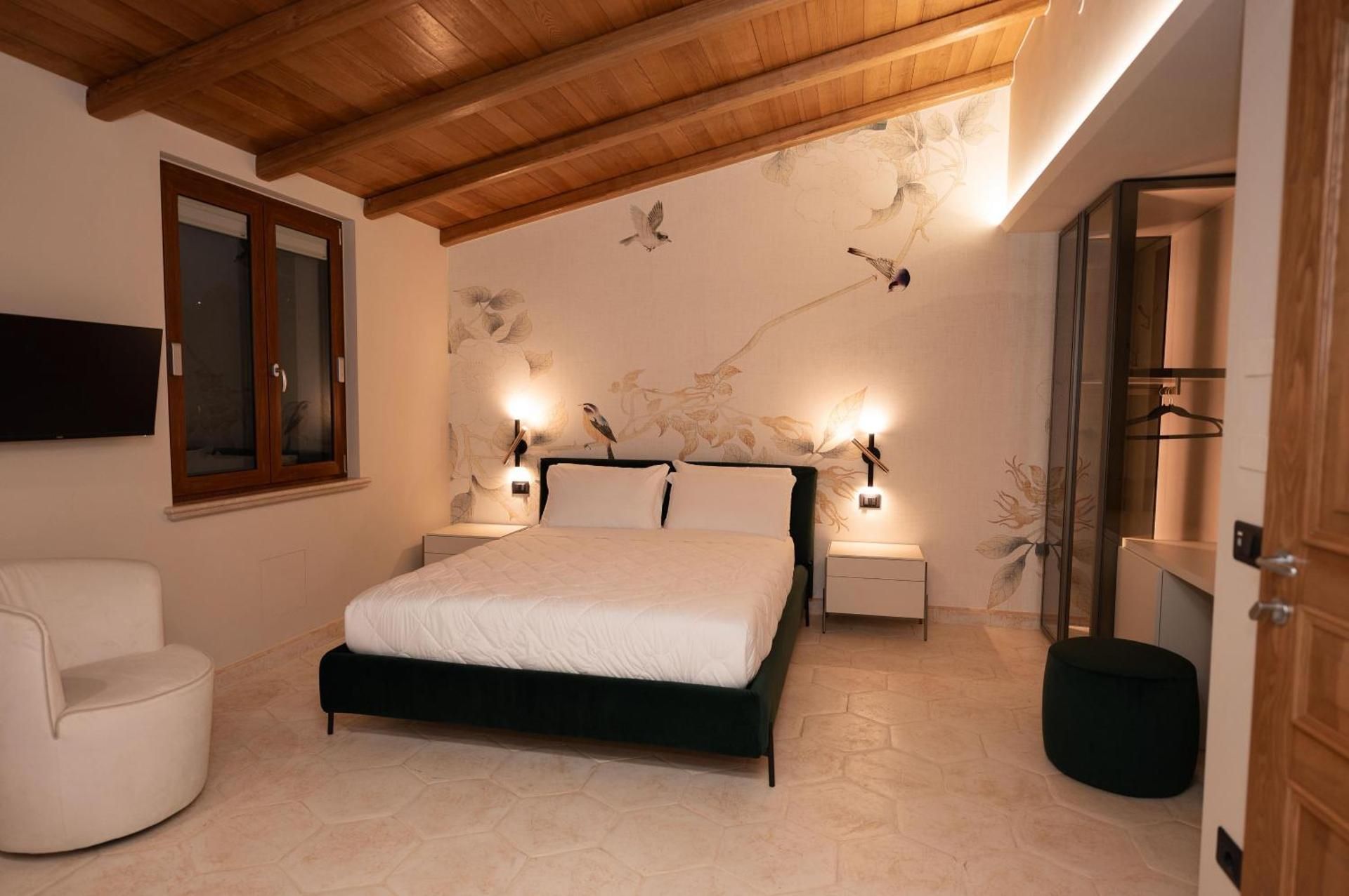 King Room with Pool View
