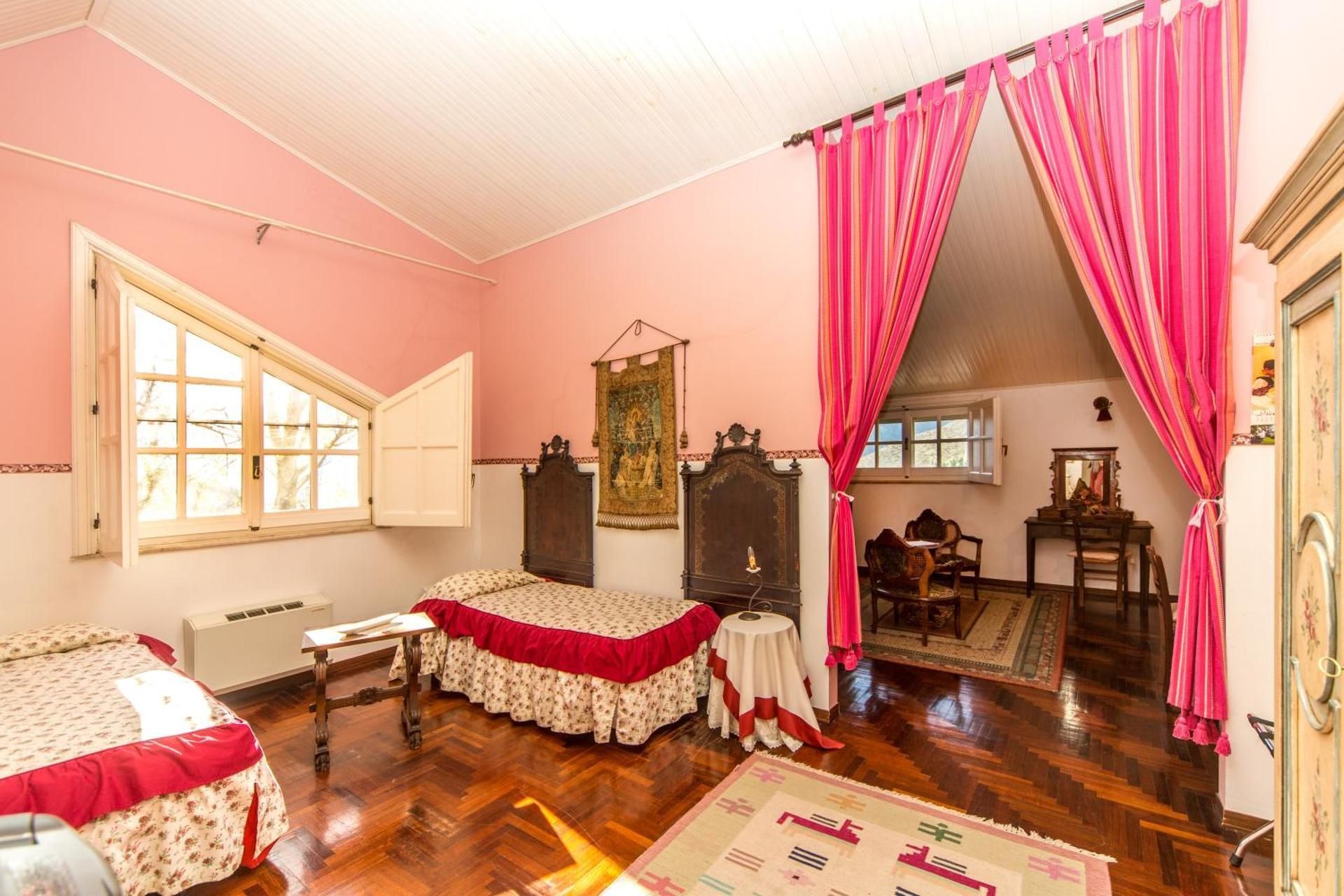 Basic Triple Room