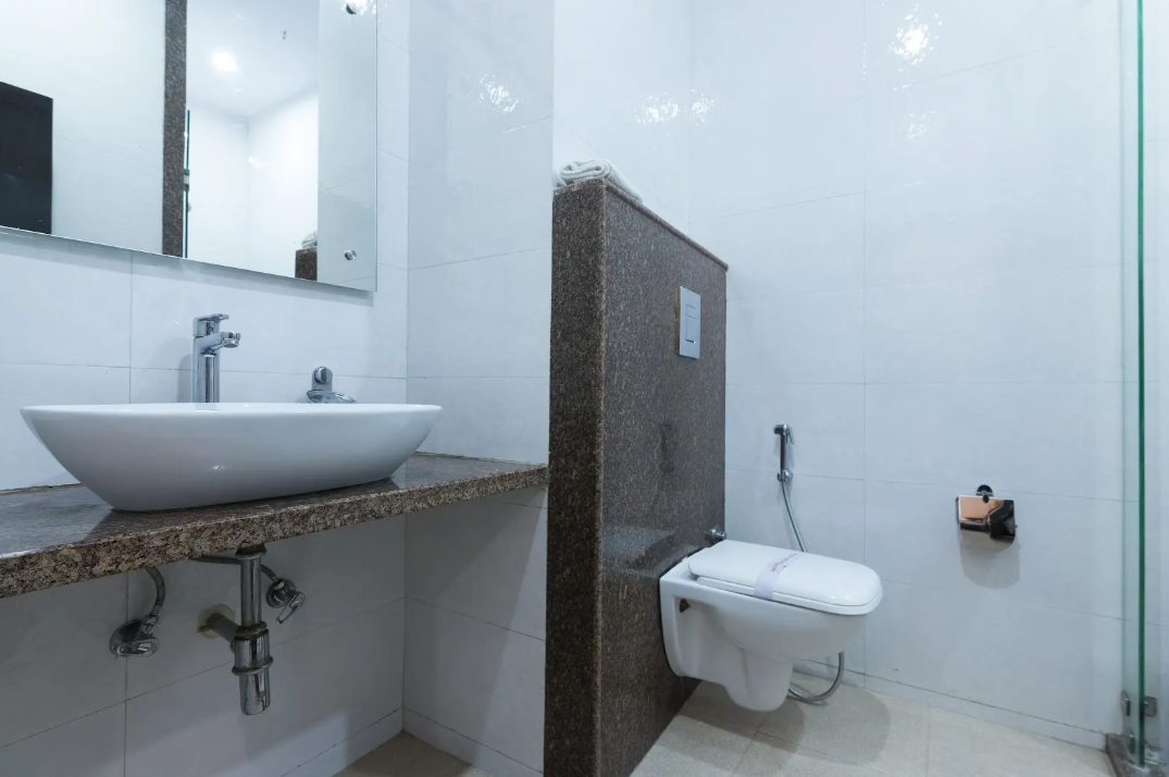 Hotel Rupam - Air Purified Comfort  Deluxe Room - Air Purified Comfort  4