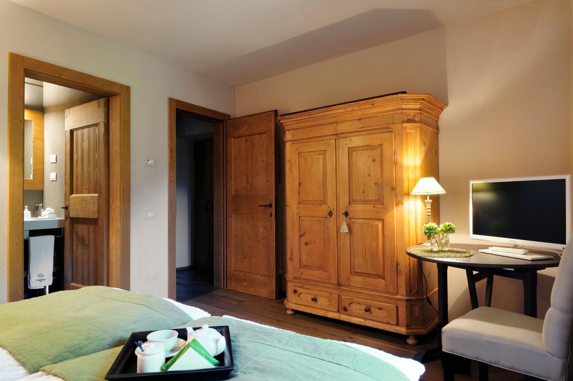 Double Room with Mountain View