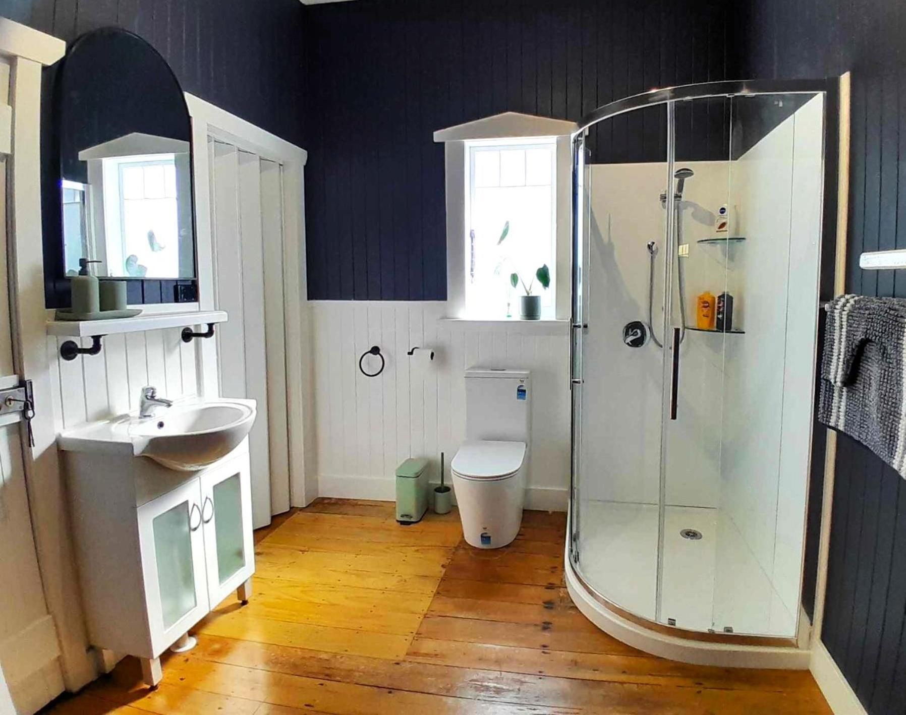 Queen Room with Shared Bathroom