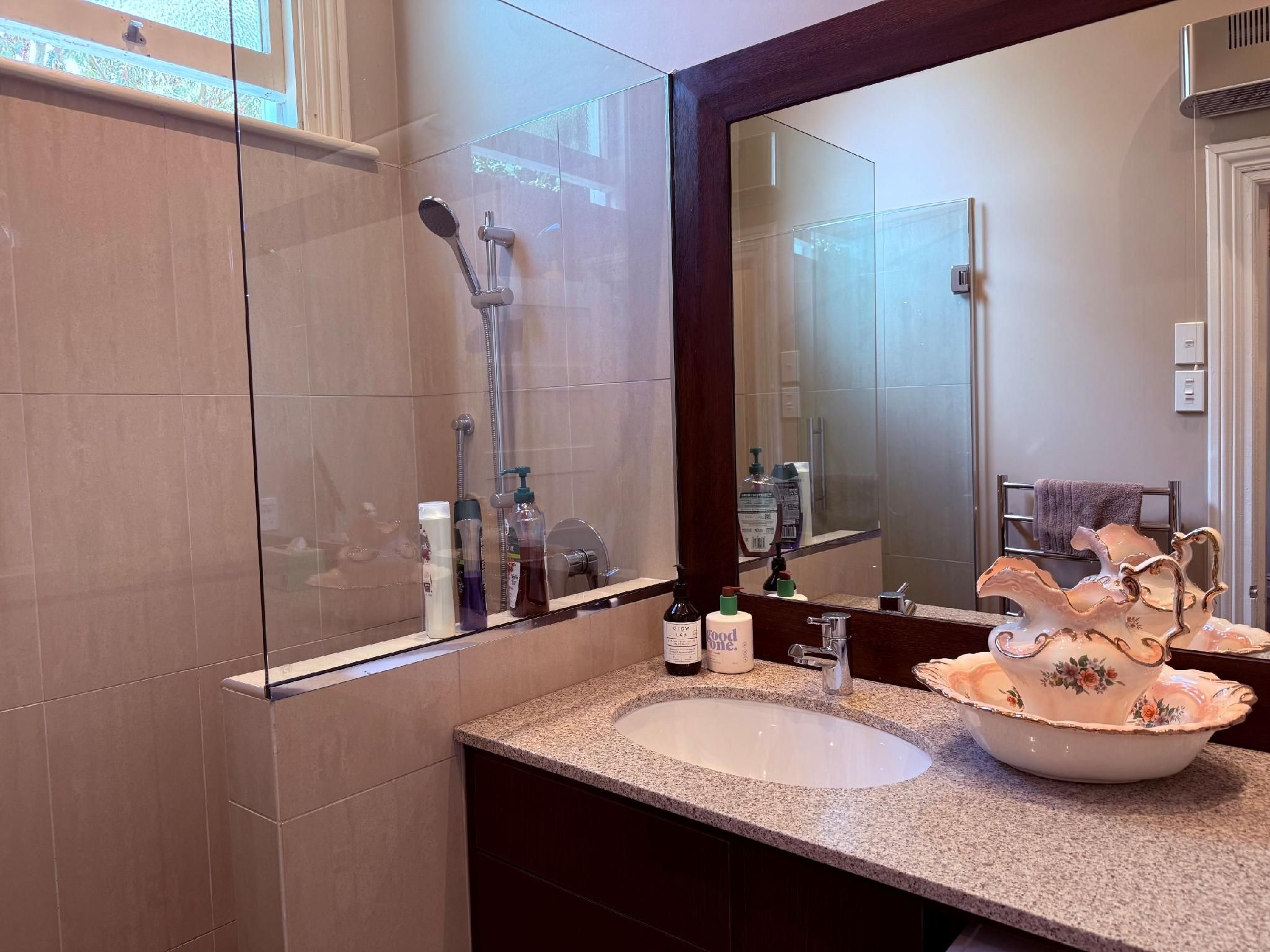 Anglesea House Inn Double Room 2