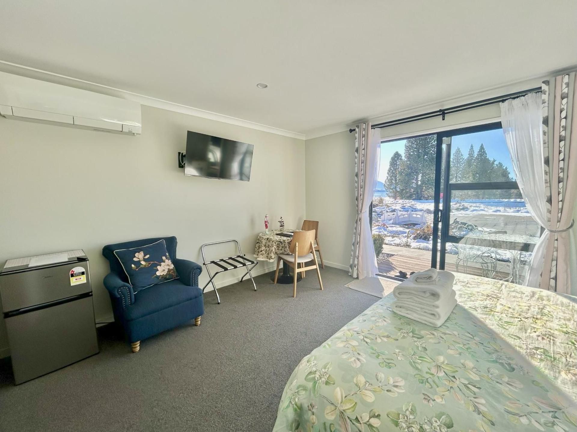 King Room with Lake View