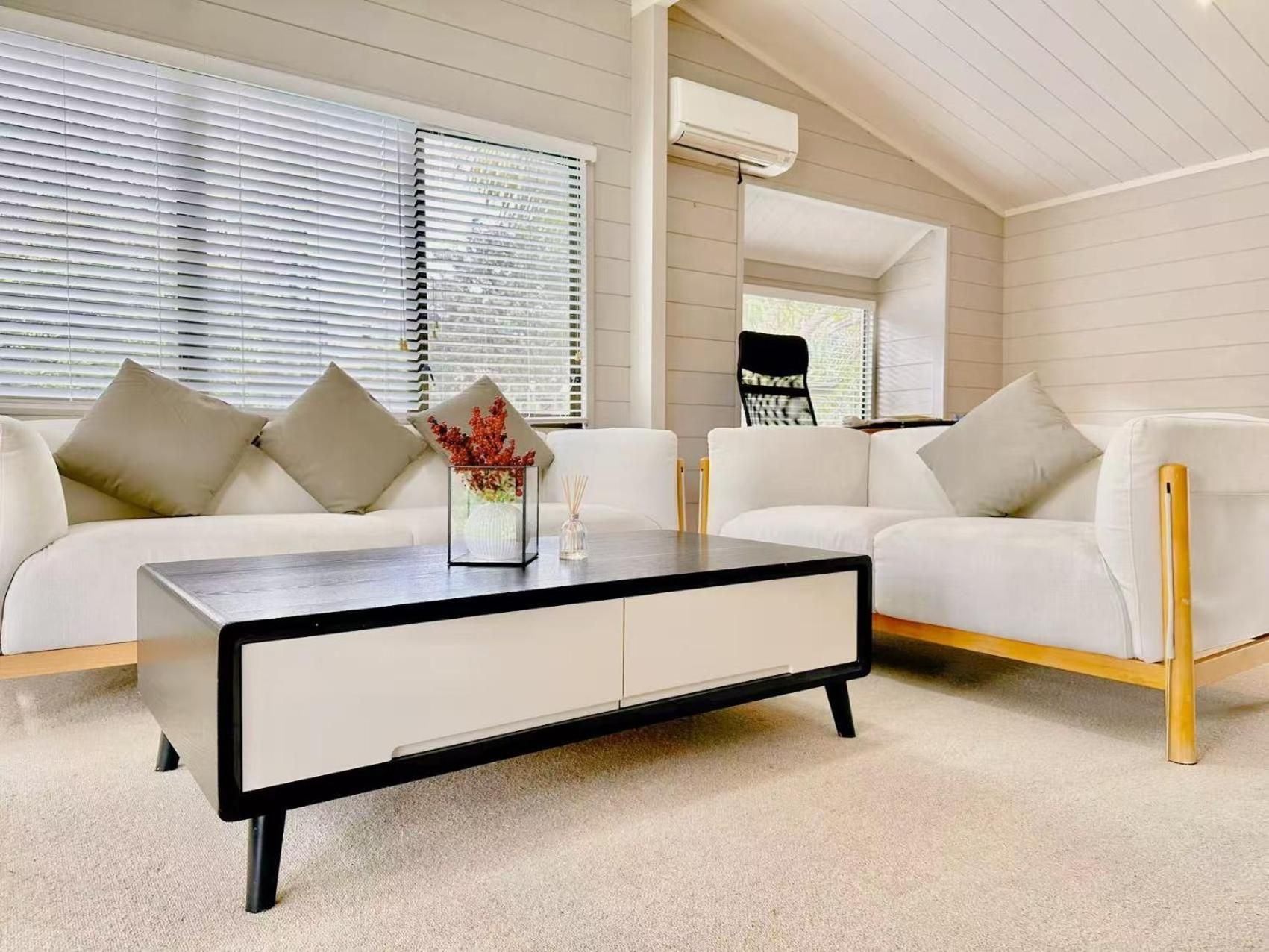 Orewa Motor Lodge Three-Bedroom Bungalow 2