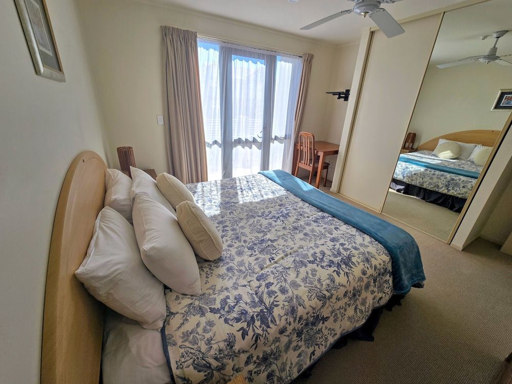Apartment, 1 Bedroom, Partial Ocean View
