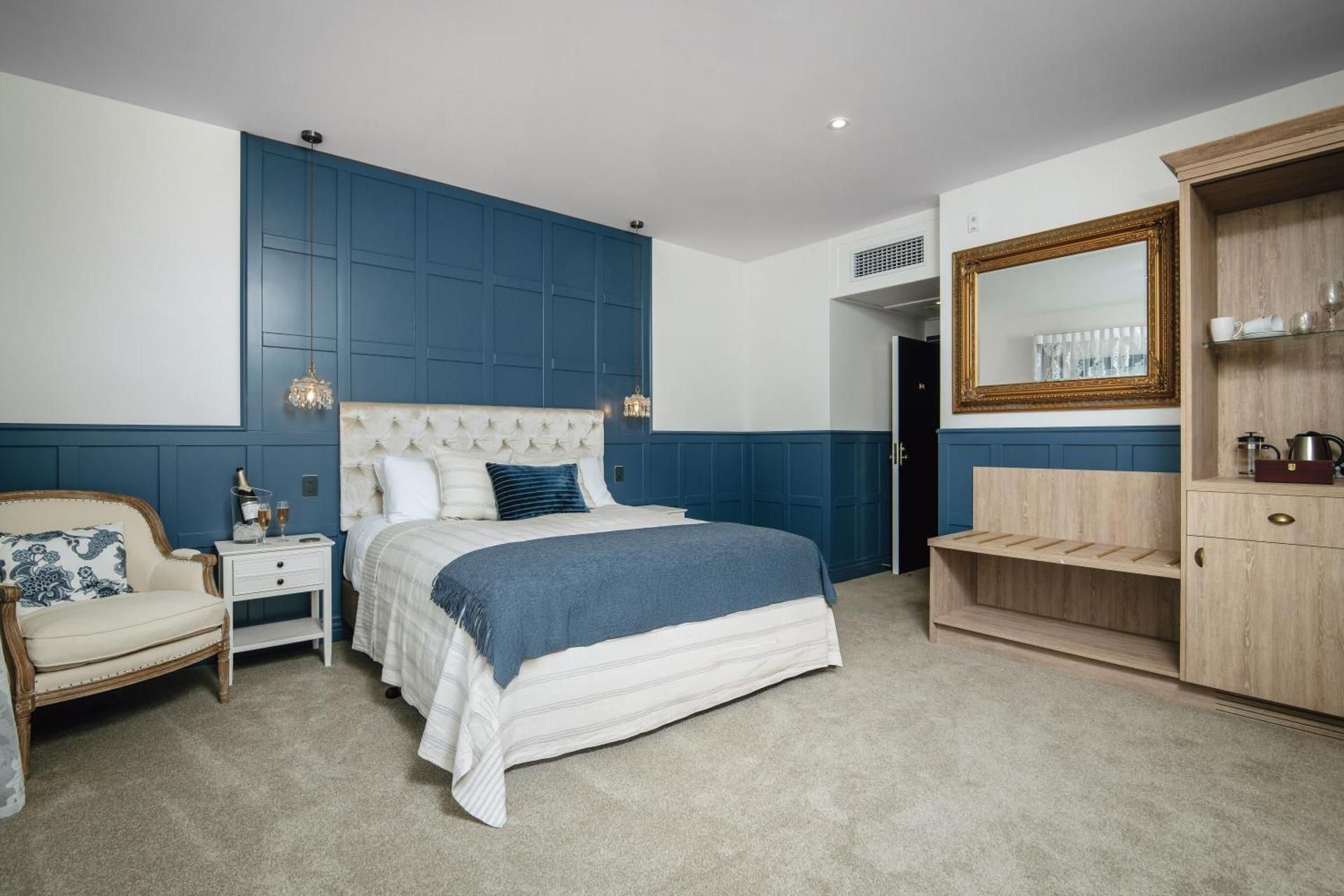 Executive Suite