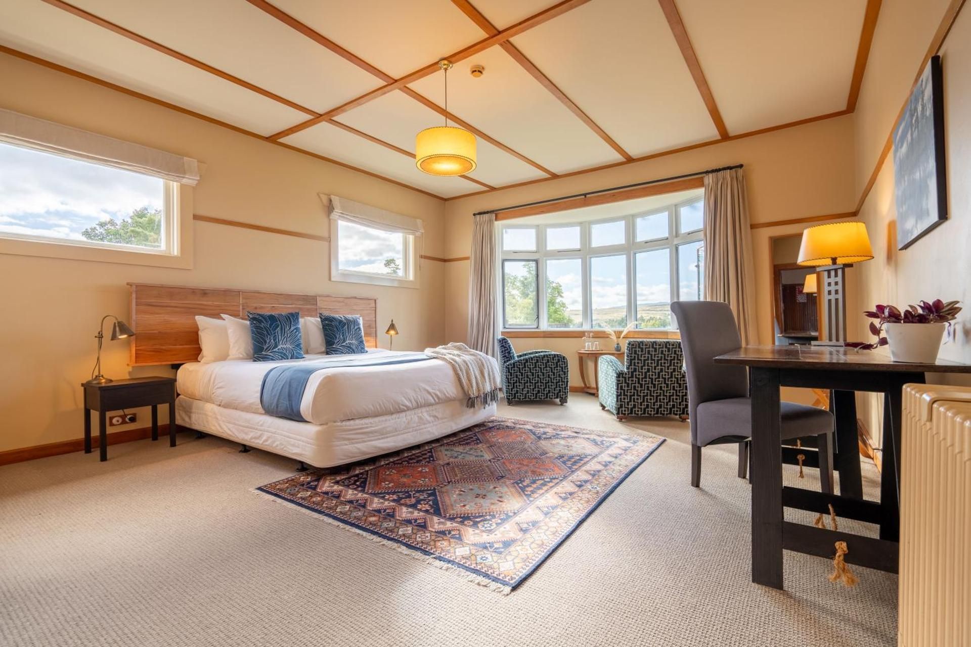 Superior Double or Twin Room with Lake View