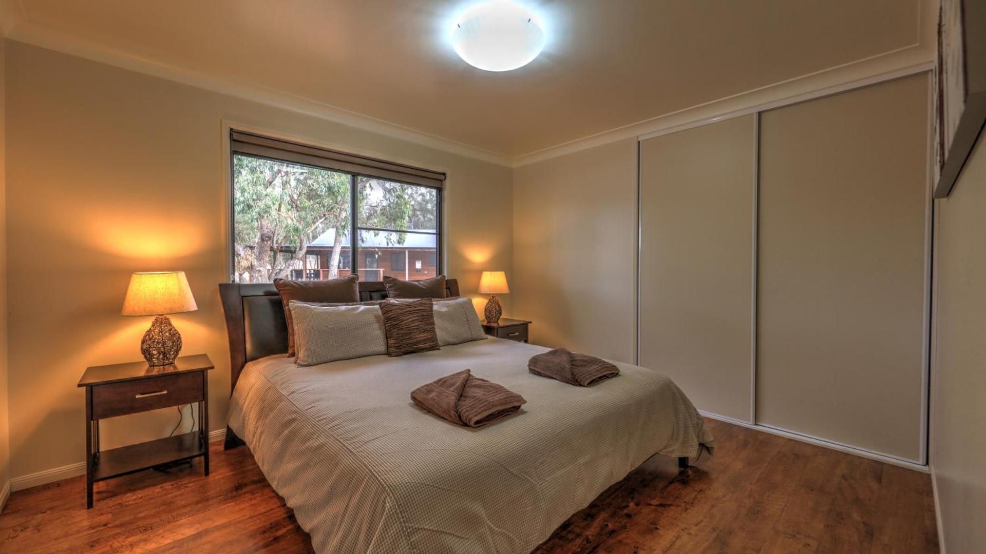 3 Bedroom Waterfront Lodge
