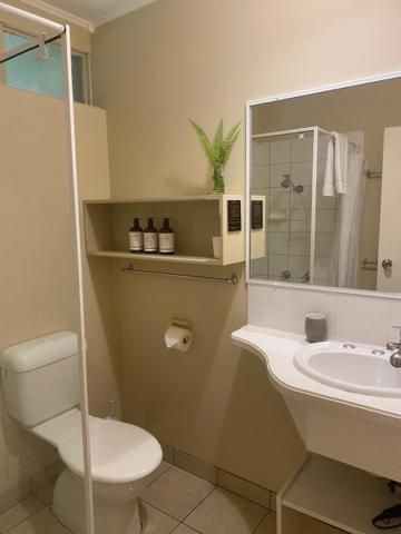 King plus Queen plus Kitchenette