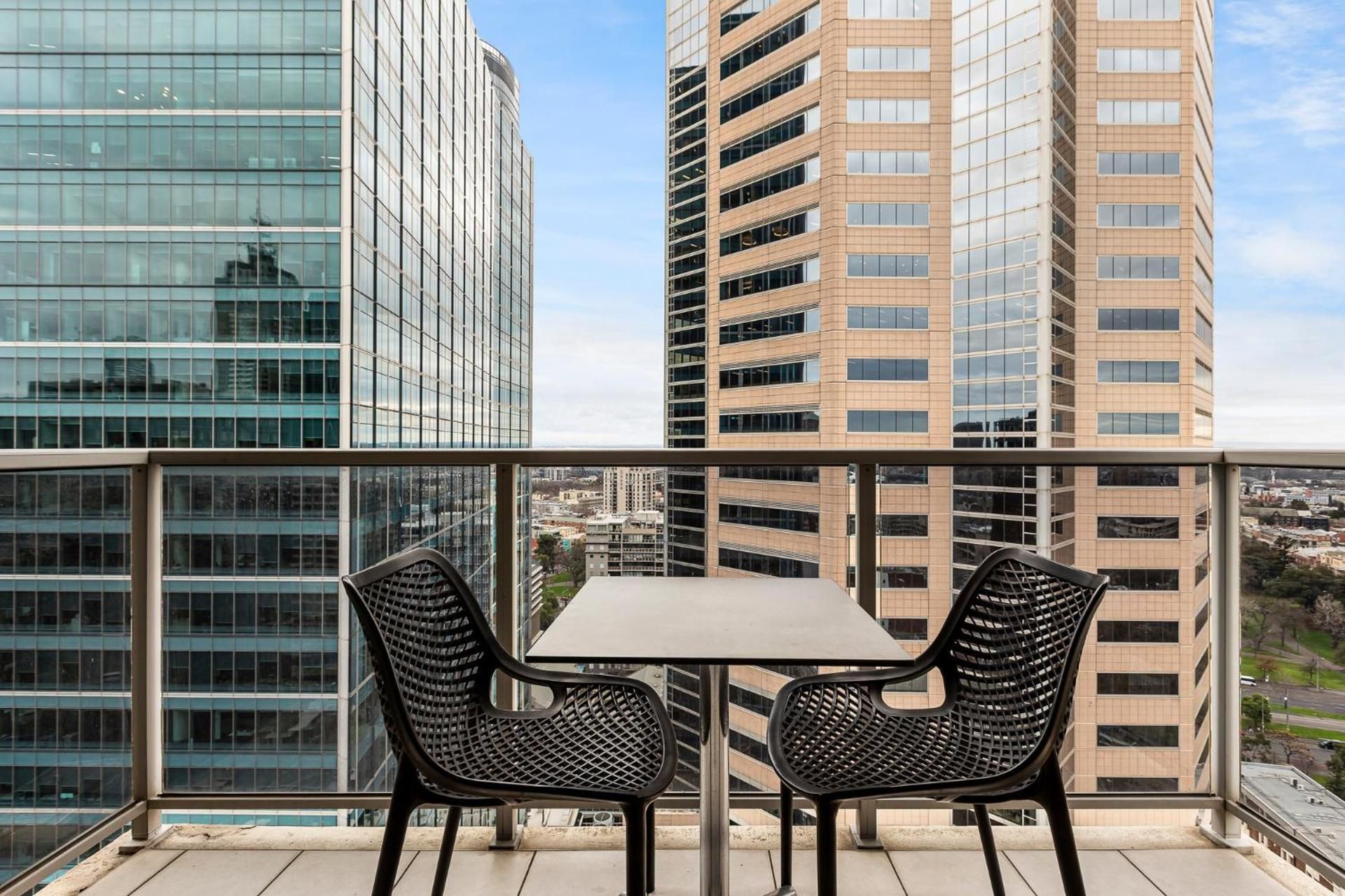 Nolo Apartments Lonsdale St One-Bedroom Apartment