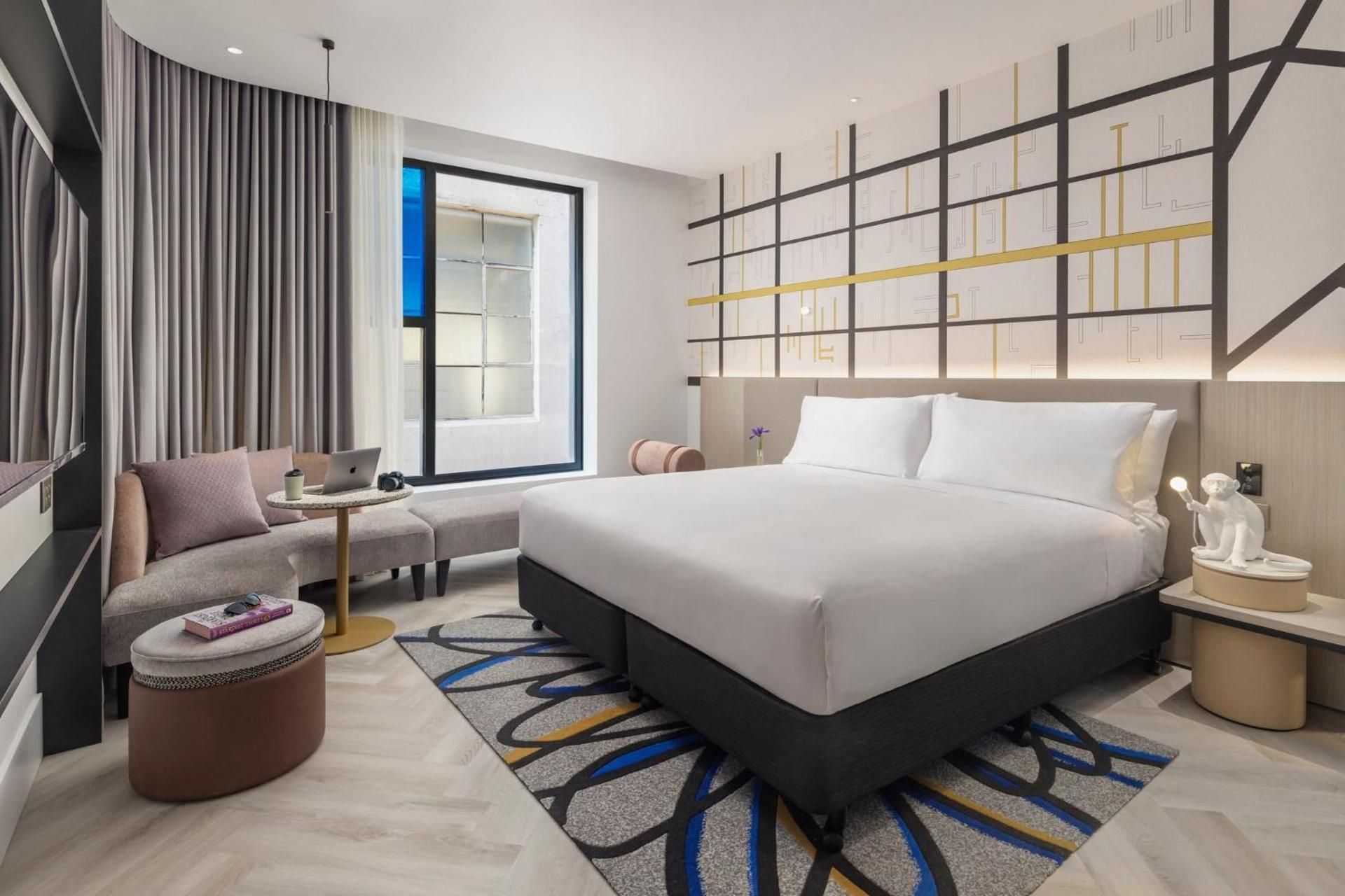 Hotel Indigo Melbourne Little Collins Standard King Room 2