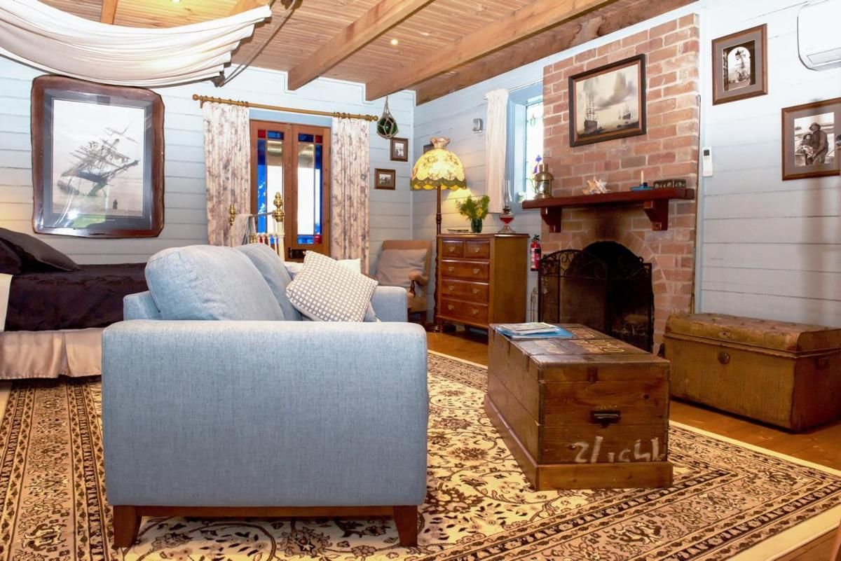 Captains One-Bedroom Cottage