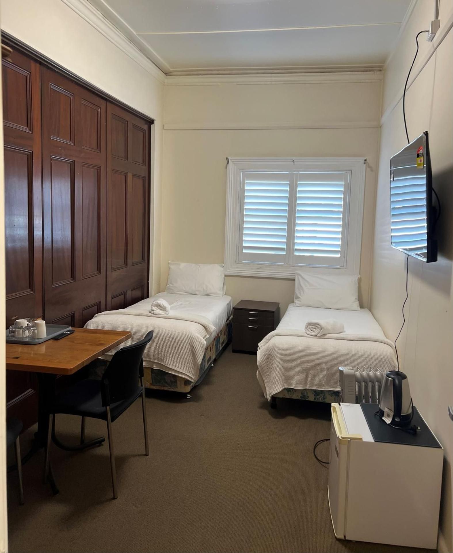 Standard Twin Room