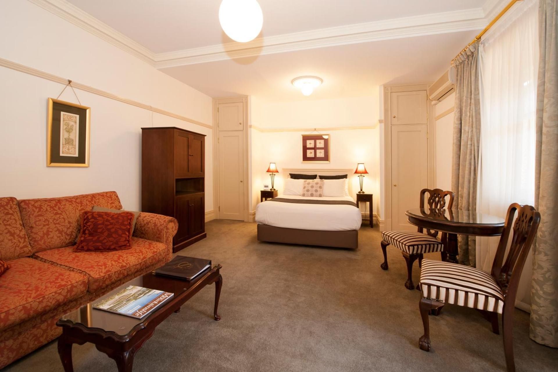 Queen Accessible Room