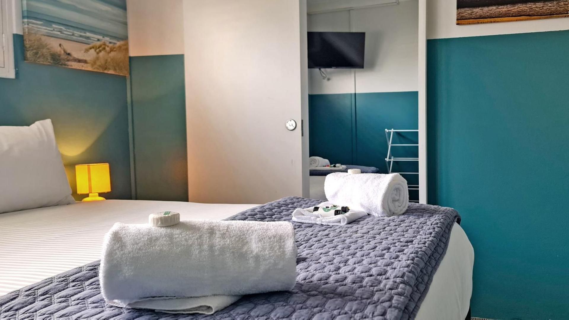 Deluxe Double Room with Extra Bed