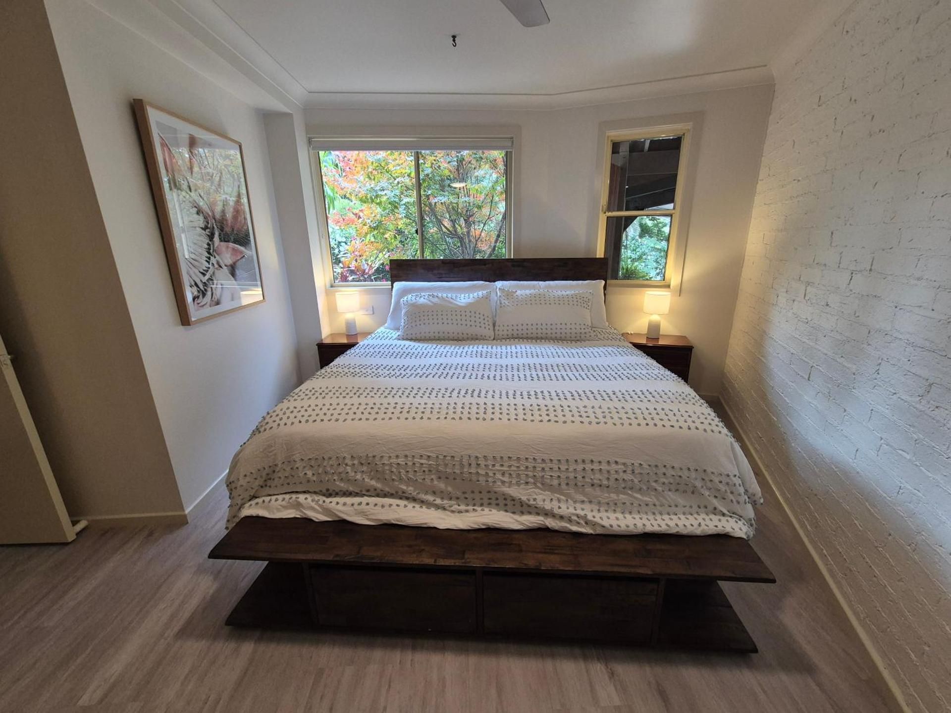 Deluxe Room (2 Adults + 1 Child)
