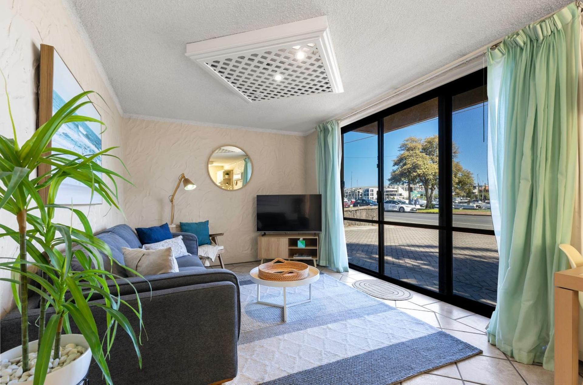 Two-Bedroom Marina View Courtyard Apartment – ground floor
