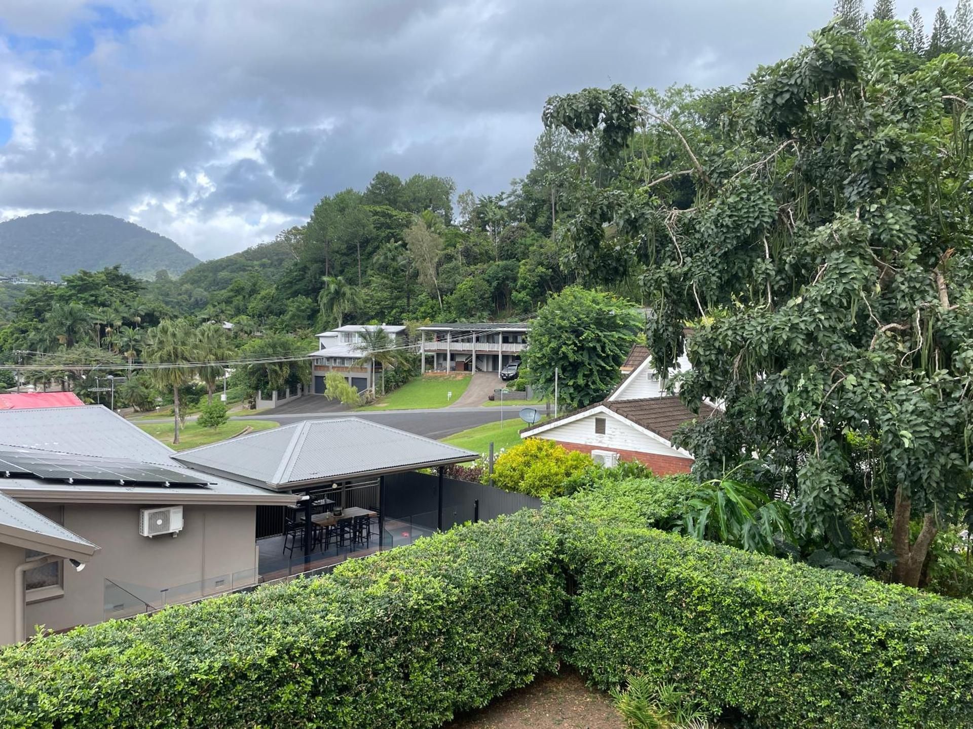 Nolan garden house in whitfield